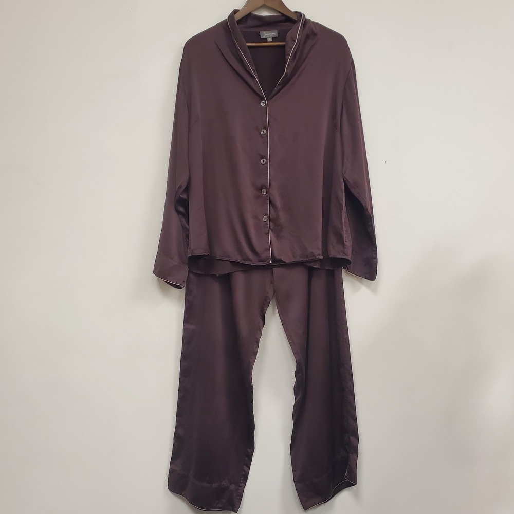 Julianna Rae Womens Top and Bottom Silk Pajama Set Size XXL Purple Quite Luxury